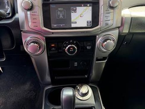 Used 2018 Toyota 4Runner SR5 Premium AWD/4WD image 14