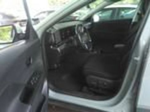 Used 2025 Hyundai Kona SEL AWD/4WD image 4