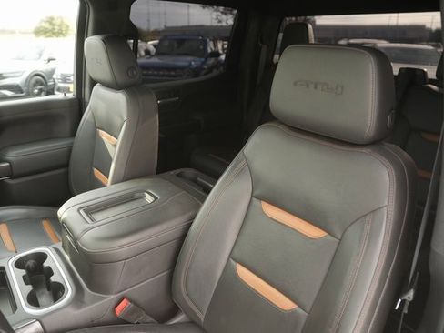 Used 2021 GMC Sierra 1500 AT4 image 11