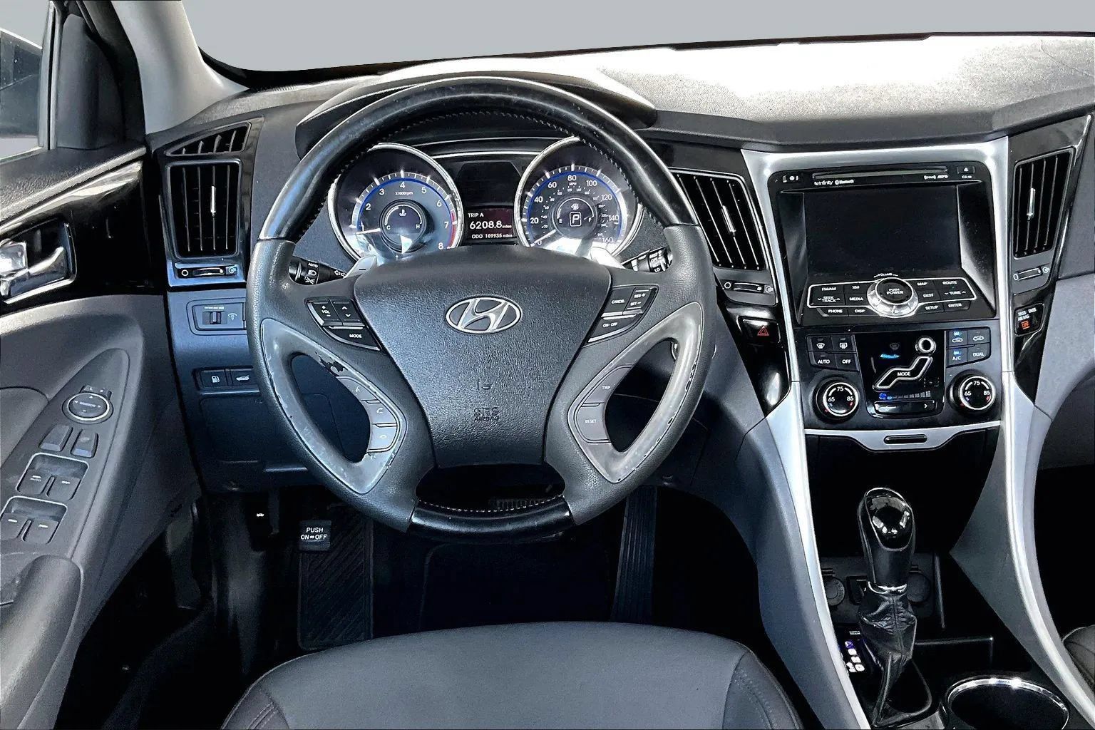 Used 2011 Hyundai Sonata Limited w/ Navigation Pkg 5 FWD image 8