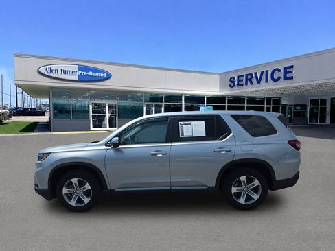 Used 2025 Honda Pilot EX-L image 5