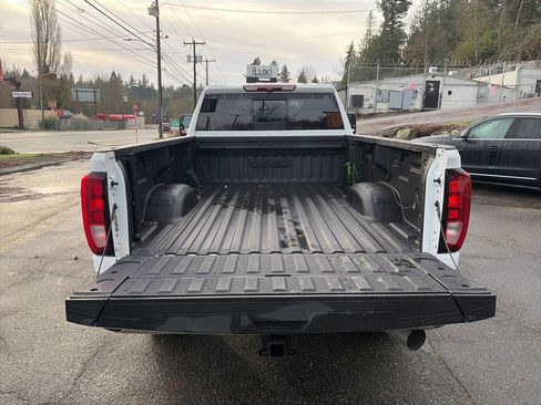Used 2024 GMC Sierra 2500 SLE w/ SLE Value Package; image 5
