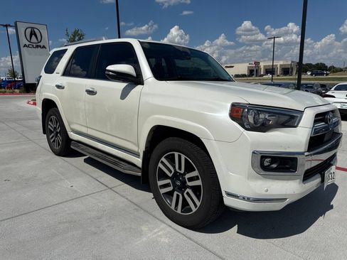 Used 2022 Toyota 4Runner Limited AWD/4WD image 6