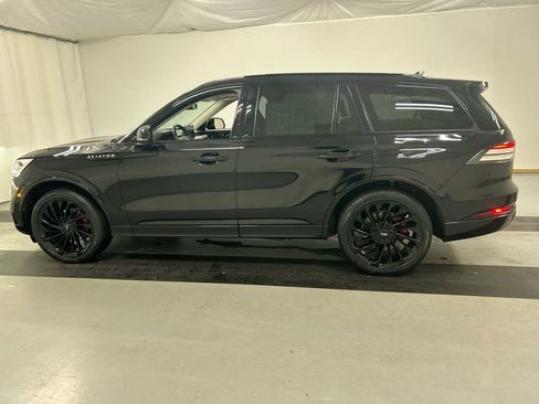 Used 2023 Lincoln Aviator Reserve w/ Equipment Group 201A AWD/4WD image 6