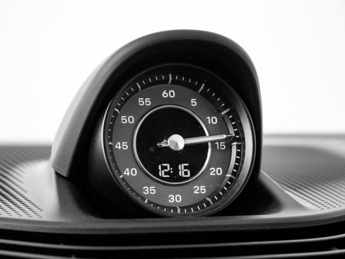 Used 2020 Porsche Taycan Turbo S image 17