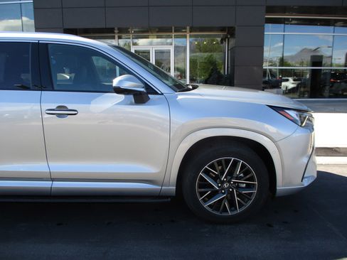 New 2026 Lexus TX 350 AWD image 12