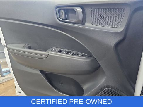 Certified 2026 Hyundai Venue SEL FWD image 28