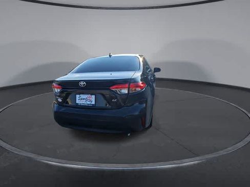 Used 2025 Toyota Corolla LE FWD image 7