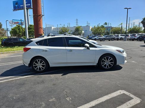 Used 2017 Subaru Impreza 2.0i Limited AWD/4WD image 8
