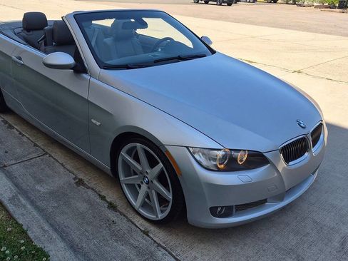 Used 2009 BMW 335i Convertible RWD image 21