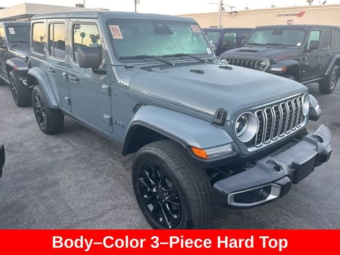 Used 2025 Jeep Wrangler Sahara w/ Safety Group image 5