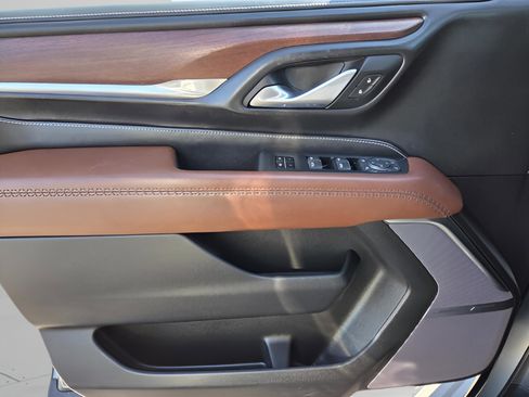 Used 2024 GMC Yukon Denali Ultimate image 28