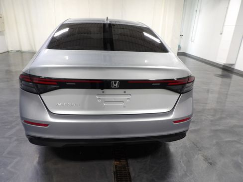 Used 2024 Honda Accord EX image 5