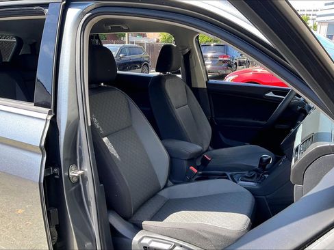 Used 2019 Volkswagen Tiguan S w/ Driver Assistance Package FWD image 6