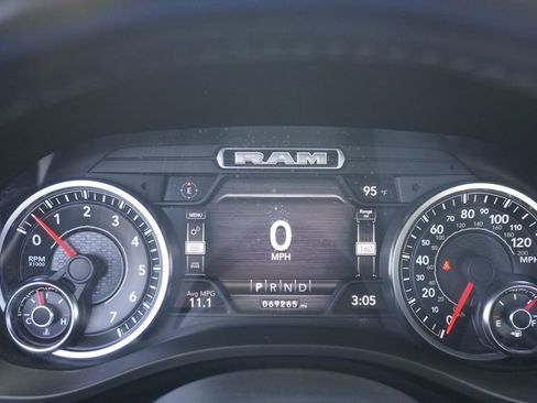 Used 2021 RAM 1500 Big Horn AWD/4WD image 11