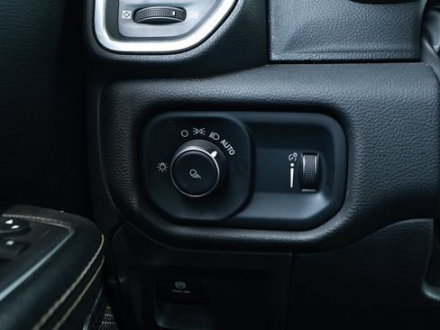 Used 2024 RAM 1500 Laramie RWD image 15