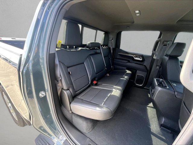 Used 2026 Chevrolet Silverado 1500 LT w/ Safety Package RWD image 30