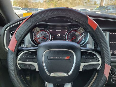 Used 2017 Dodge Charger R/T w/ Plus Group image 28