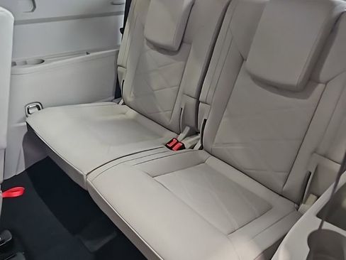 New 2026 Volkswagen Atlas SE FWD image 26