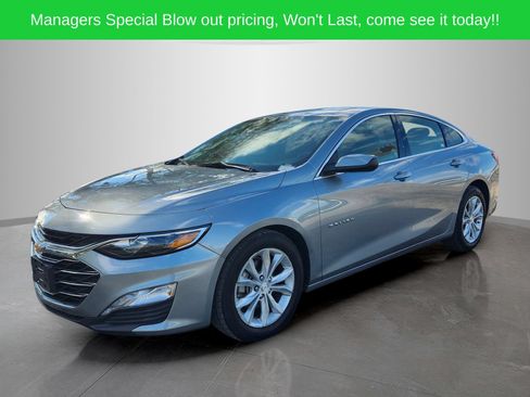 Used 2024 Chevrolet Malibu LT FWD image 3
