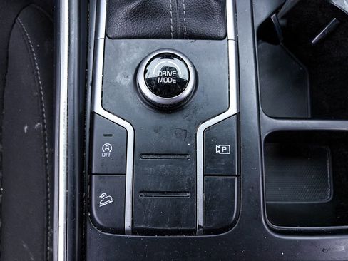 Used 2022 Kia Sorento LX image 23