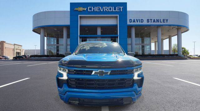 Used 2024 Chevrolet Silverado 1500 RST AWD/4WD image 3