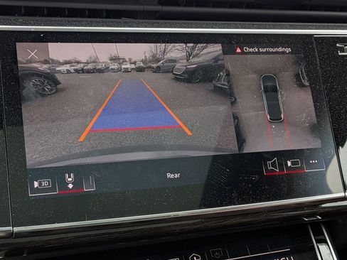 Used 2023 Audi Q7 3.0T Premium w/ Convenience Package image 10