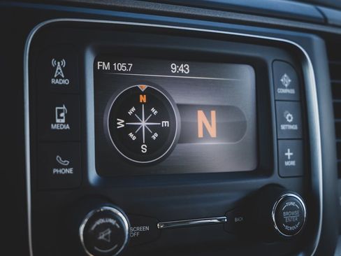 Used 2017 RAM 1500 Express image 5