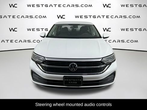Used 2022 Volkswagen Jetta S image 4