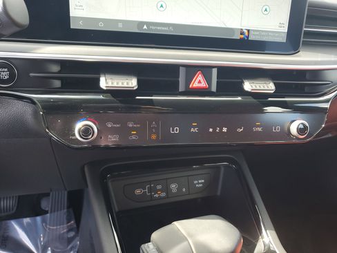 Used 2025 Kia K5 GT-Line w/ GT-Line Premium Package image 27