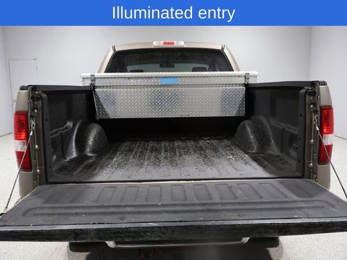 Used 2004 Ford F150 XLT image 4