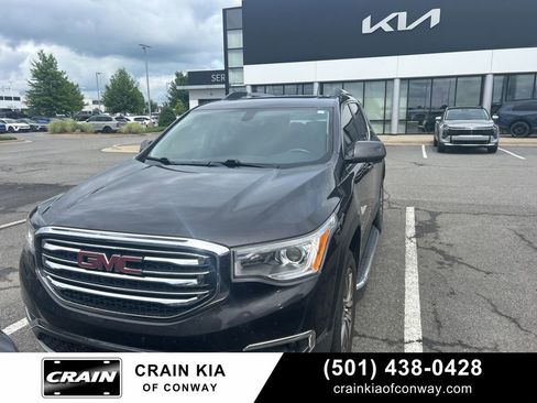 Used 2018 GMC Acadia SLE FWD image 1