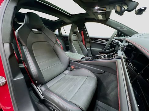 Certified 2026 Porsche Panamera GTS AWD/4WD image 31