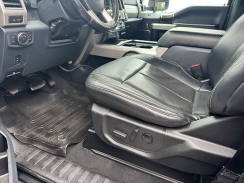 Used 2022 Ford F350 Lariat w/ Chrome Package AWD/4WD image 27