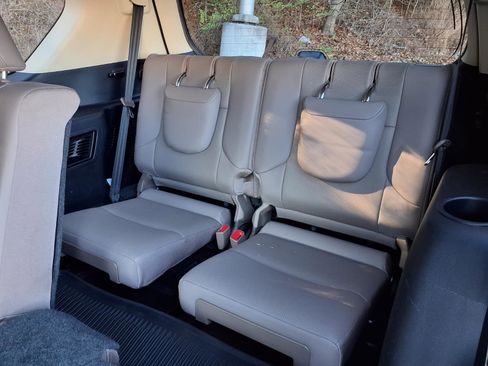 Used 2022 Lexus GX 460 Premium w/ Premium Package image 10