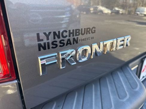Used 2021 Nissan Frontier SV image 10