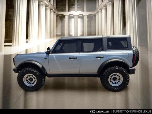 Used 2023 Ford Bronco Wildtrak AWD/4WD image 7