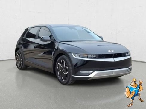 Used 2024 Hyundai Ioniq 5 SEL image 3