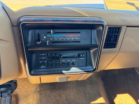 Used 1990 Ford F150 2WD Regular Cab image 19