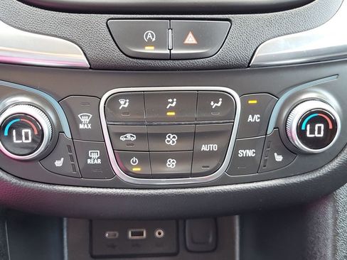 Certified 2024 Chevrolet Equinox LT AWD/4WD image 13