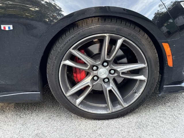 Used 2021 Chevrolet Camaro SS w/ LPO, Ground Effects Package RWD image 9