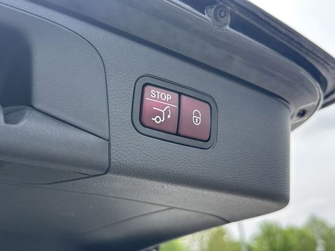 Certified 2022 Mercedes-Benz GLC 300 4MATIC w/ Multimedia Package Lite image 22