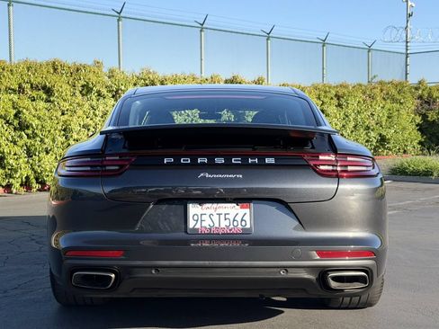 Used 2019 Porsche Panamera image 10