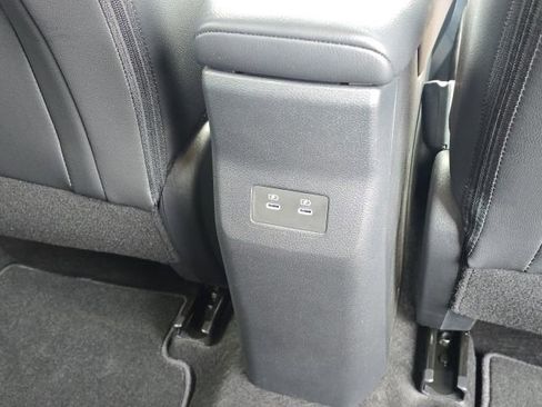 Used 2026 Nissan Kicks SR FWD image 17