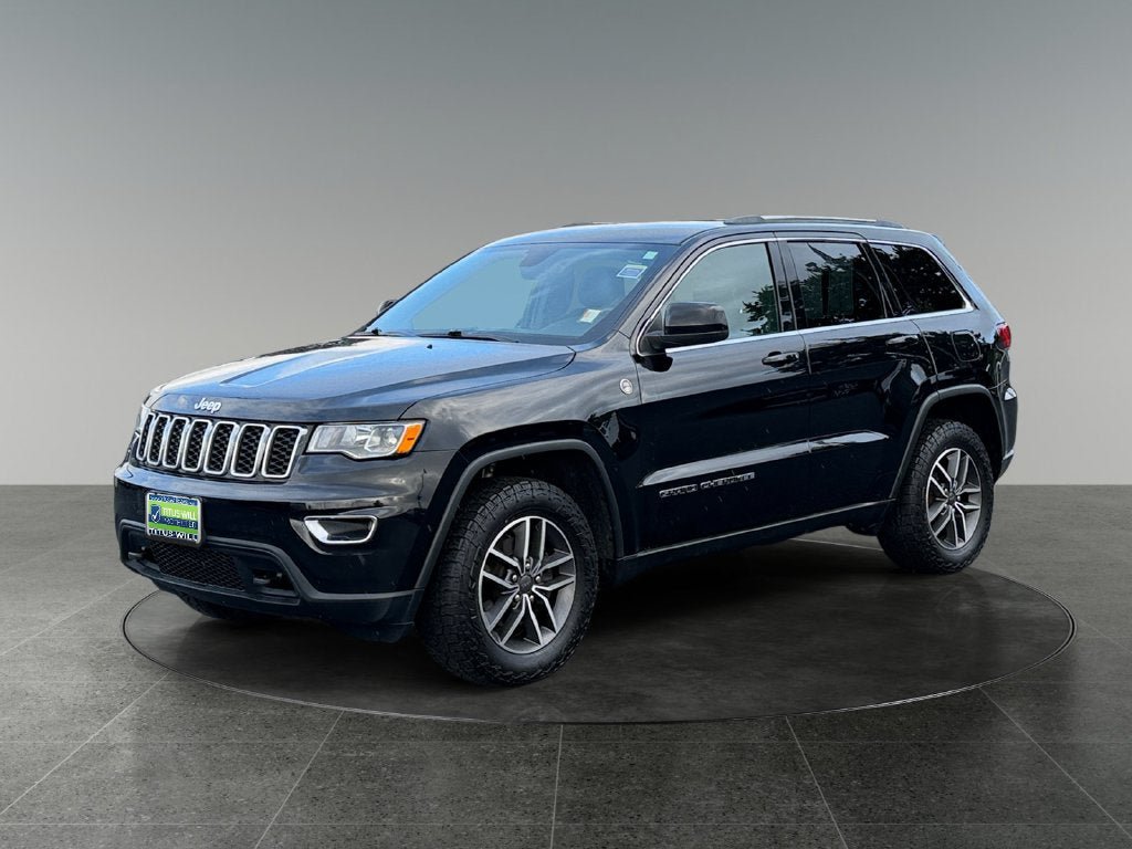 Used 2020 Jeep Grand Cherokee Laredo w/ Quick Order Package 2BN North AWD/4WD image 4