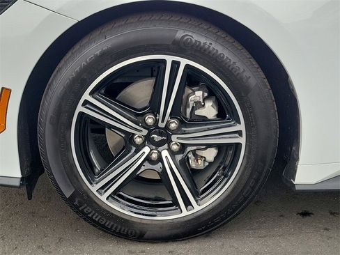 Used 2025 Ford Mustang Coupe image 29