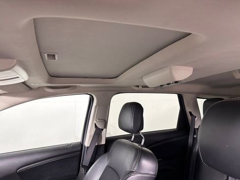 Used 2020 Dodge Journey Crossroad FWD image 14