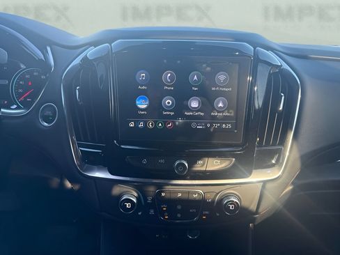 Used 2023 Chevrolet Traverse RS AWD/4WD image 11