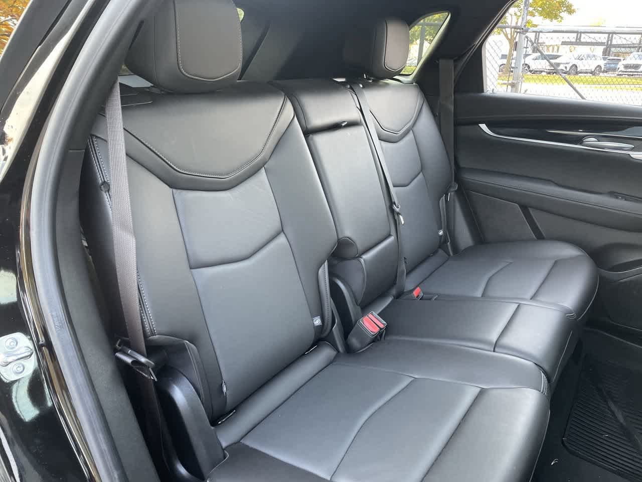 Used 2024 Cadillac XT5 Premium Luxury AWD/4WD image 15