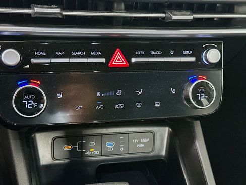 Used 2025 Hyundai Tucson SEL FWD image 23